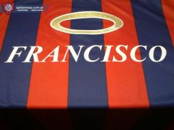 Imagen difundida por el club San Lorenzo de la camisa. ESPECIAL /