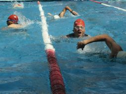 El recorrido comprende 3.8 kilómetros de natación, 180 de ciclismo y 42.2 de carrera. ARCHIVO /