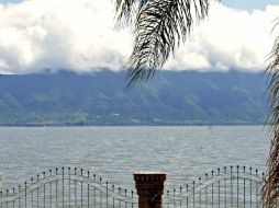 Los habitantes de lo municipios cercanos a Chapala están preocupados por la poca recuperación que ha tenido el lago. ARCHIVO /