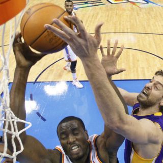 Gasol vuelve a sufrir dolores en el pie