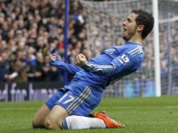 Hazard y Chelsea amenazan el subliderato del Manchester City en la liga. AP /