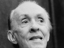 Narradores y escritores rindieron un breve homenaje al periodista, escritor y autor dramático. ARCHIVO /