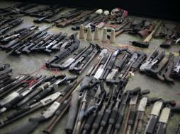 Una investigación estima que 80 por ciento de las armas decomisadas en México provienen de EU. ARCHIVO /