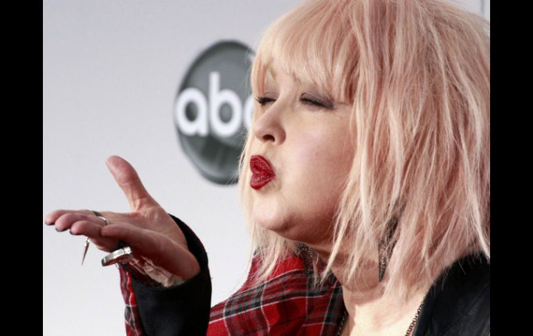 Escribir su primera obra musical fue como viajar en el tiempo para Cyndi Lauper. ARCHIVO /