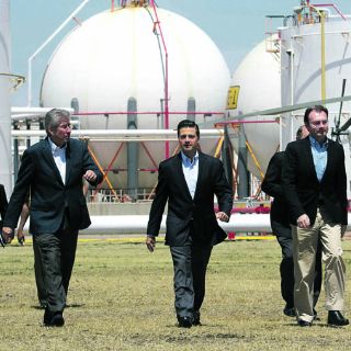 Pemex no se vende ni se privatiza; debe modernizarse: Peña Nieto