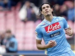 El uruguayo Edinson Cavani hizo un doblete, después de cinco partidos sin marcar. EFE /