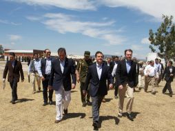 Luis Videgaray (extremo derecho) advirtió que el combate a la corrupción es clave para que la paraestatal sea más eficaz. NTX /