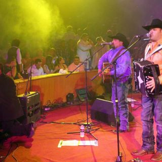 Intocable continúa en preferencias radiales