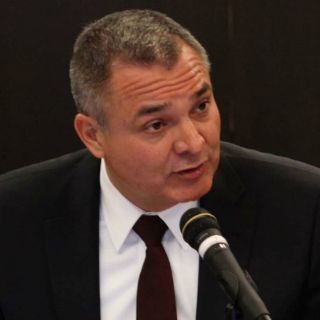 La CNDH presenta denuncia penal contra García Luna