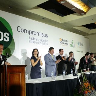 Instan a impulsar la transparencia en el Estado