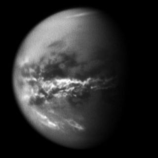 Gas ''misterioso'' descubierto en atmósfera de Titán