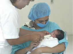 El IMSS cuenta con programas destinados a dar seguimiento a los bebés que presentan enfermedades congénitas. ARCHIVO /