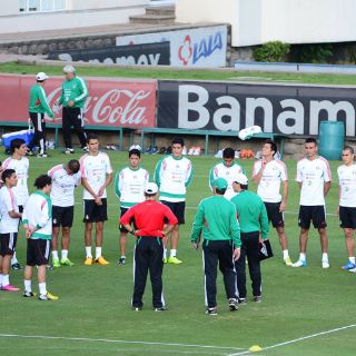 Reyna dice que México es mejor a Honduras