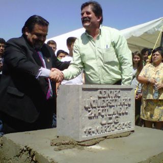 Colocan la primera piedra del Centro Universitario de Zapotlanejo