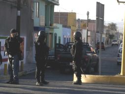 Personal de la Suprocuraduría se trasladó al lugar para dar fe de los occisos. ARCHIVO /