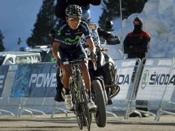 Quintana, de 23 años dejó atrás a Bradley Wggins, Joaquim Hernández y a Valverde. EFE /