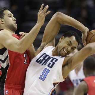 Mullens destaca en triunfo de Charlotte