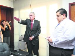 OFICIAL. El presidente del Consejo de Administración del SIAPA, Francisco Ayón López, toma protesta a Aristeo Mejía. ESPECIAL /