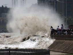 La tormenta, registrada el miércoles cerca del mediodía es la más fuerte que hasta ahora ha registrado la agencia Meteorológica china. ARCHIVO /