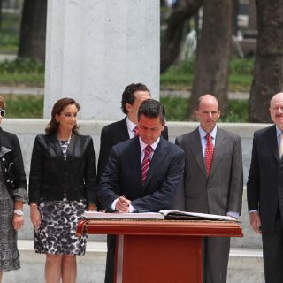 Peña Nieto destaca trabajo y perseverancia de Benito Juárez