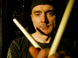 El baterista confirmó que se encuentra ultimando los detalles de su nuevo disco ''In this life''  /