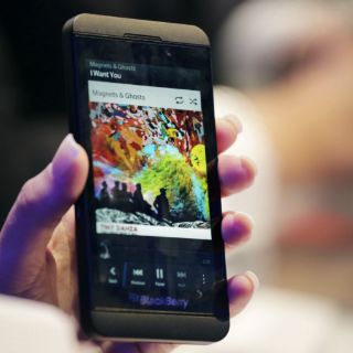 Director general de BlackBerry: iPhone es obsoleto