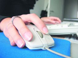 Las jornadas laborales impuestas en la actualidad tienden a producir repercusiones nocivas para la salud. ESPECIAL /