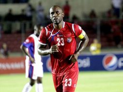 Los fanáticos panameños tienen en sus manos el poder asistir al tercer juego eliminatorio. ESPECIAL /