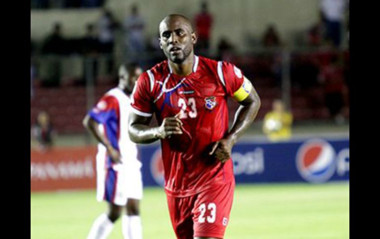 Los fanáticos panameños tienen en sus manos el poder asistir al tercer juego eliminatorio. ESPECIAL /