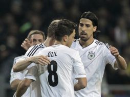 La escuadra teutona culmina el juego en el primer tiempo con dos de los tres goles. EFE /