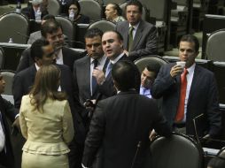 Las empresas expresan su reconocimiento a los grupos parlamentarios. ARCHIVO /