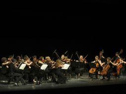 ''Serenata de Cuerdas de Tchaikovsky'' fue la pieza más conocida de entre el repertorio.  /