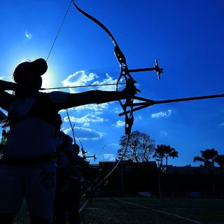 Juan René Serrano cumple en su casa
