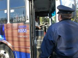 El chofer mencionó que lo amagaron con una navaja. ARCHIVO /