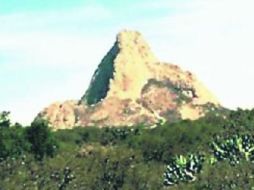 ALAVISTA. El Gran Peñón de Bernal ESPECIAL /