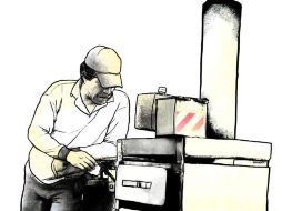 Nunca al oficio bananero, en el que un vecino de por ahí, del lado del mercado de Abastos, lo introdujo, hace 20 años, por necesidad.  /