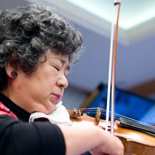 Yuriko Kuronuma celebra 50 años de carrera en México