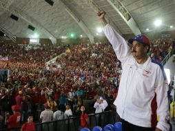 El presidente encargado acepta la invitación y menciona: ''En la madrugada estaremos el 2 de julio aterrizando en Moscú''. EFE /