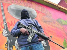 Algunos gobiernos han validado las autodefensas, previa certificación y evaluación de control de confianza. NTX /