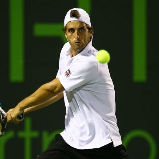 Ramos derrota a Blake en tres sets