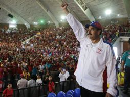 Maduro acusó a los medios de realizar ''un festín de la muerte con los problemas de criminalidad''. EFE /