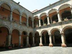 La anterior administración de Aristóteles Sandoval, transmitió compromisos financieros por tres mil 881 millones 375 mil 185 pesos. ARCHIVO /