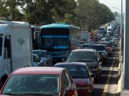 Se prevé que los cierres a la circulación en Periférico Poniente tarden alrededor de 20 días.  /