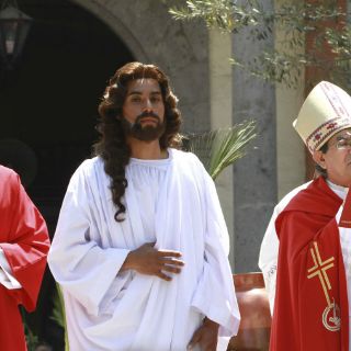 Cristo de Iztapalapa inicia su recorrido al Cerro de la Estrella