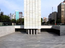 La construcción de la Estela de Luz presenta irregularidades en el presupuesto y su manejo. ARCHIVO /