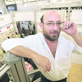 De violenta, a novela clasficiación A