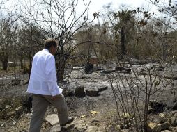 El gobernador de San Luis Potosí, Fernando Toranzo, recorre la zona afectada. EFE /
