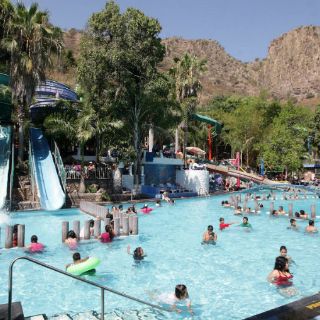 Balnearios zapopanos, a menos de 50% de asistencia