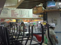 La mayoría de los negocios ya estaban cerrados.  /