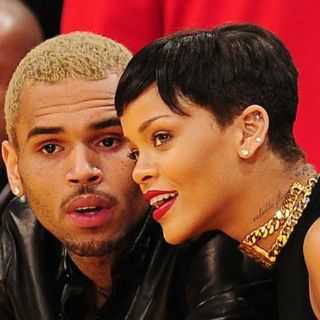 Chris Brown asegura que rompió con Rihanna